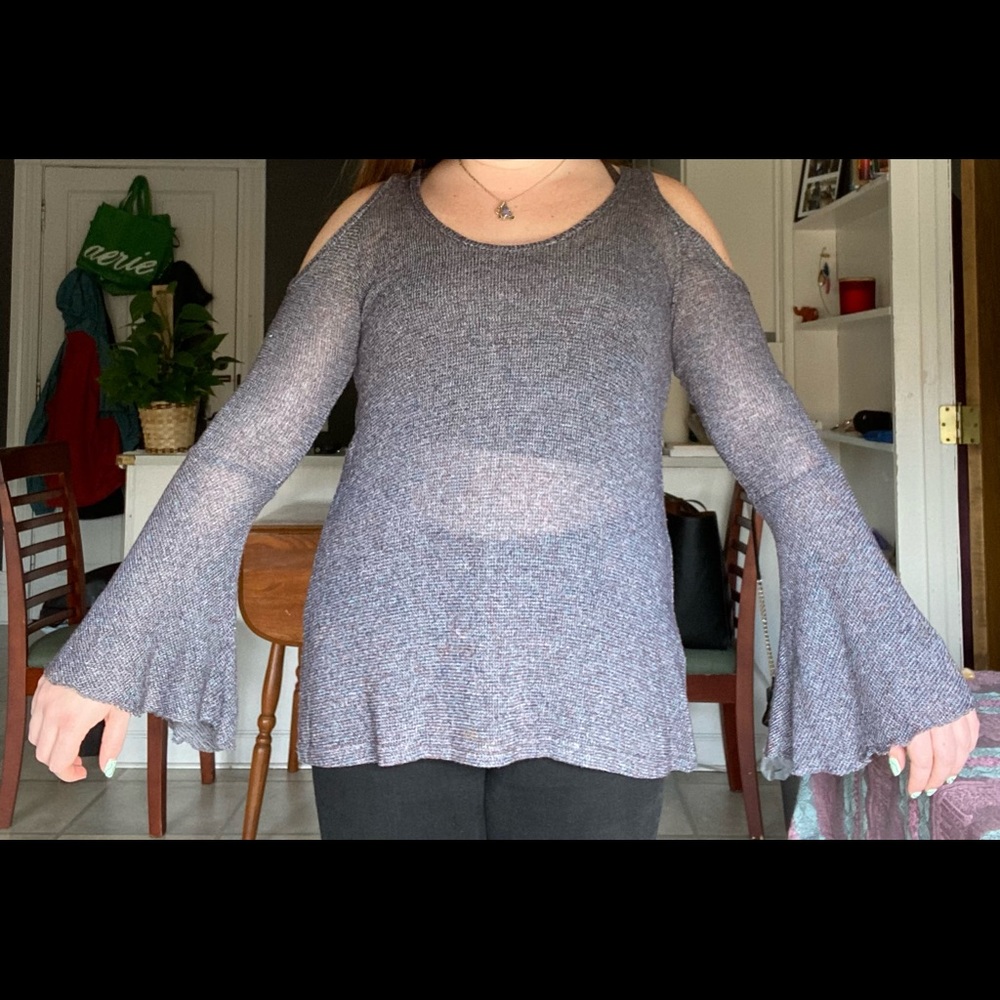 Size Medium Bell Sleeved Elan Shirt